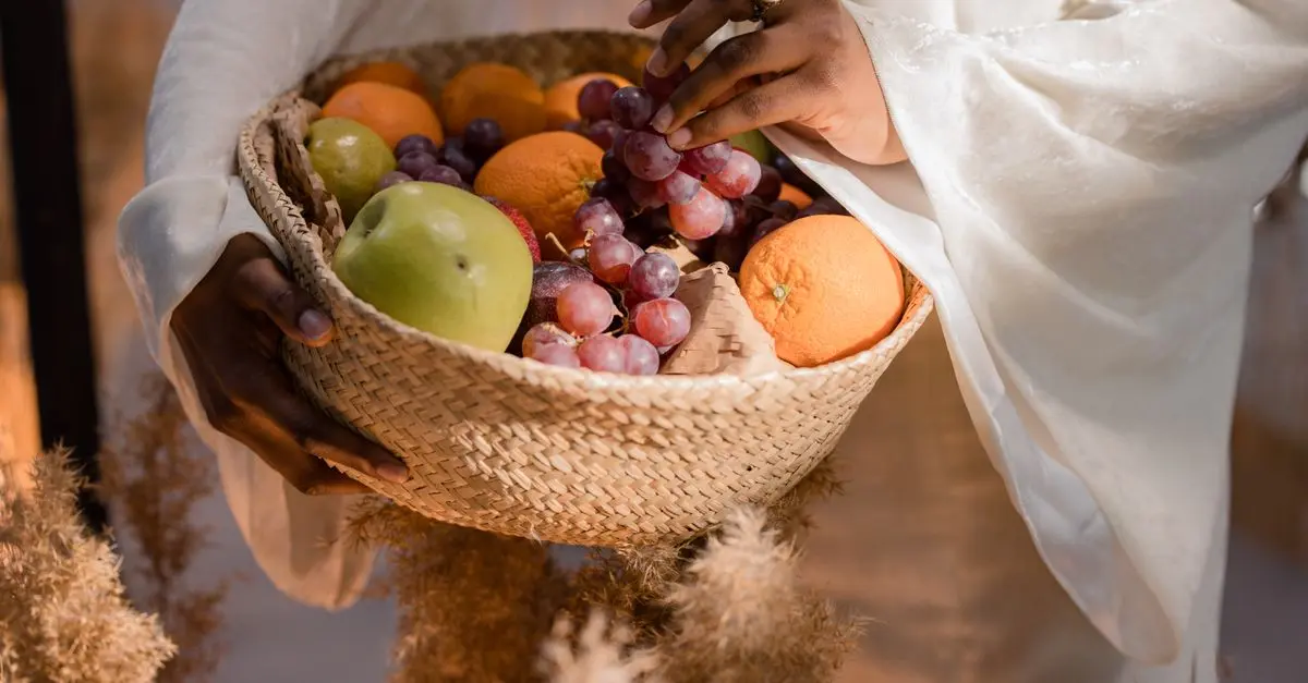 Pourquoi Offrir des Paniers de Fruits à Noël ?