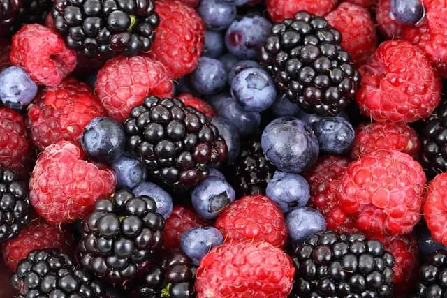 Les 5 Erreurs à Éviter Lors de l'Achat d'un Panier de Fruits
