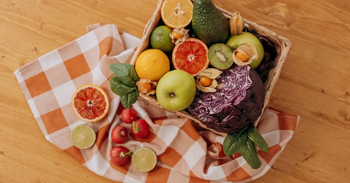 Les Secrets pour un Panier de Fruits Exotiques Réussi