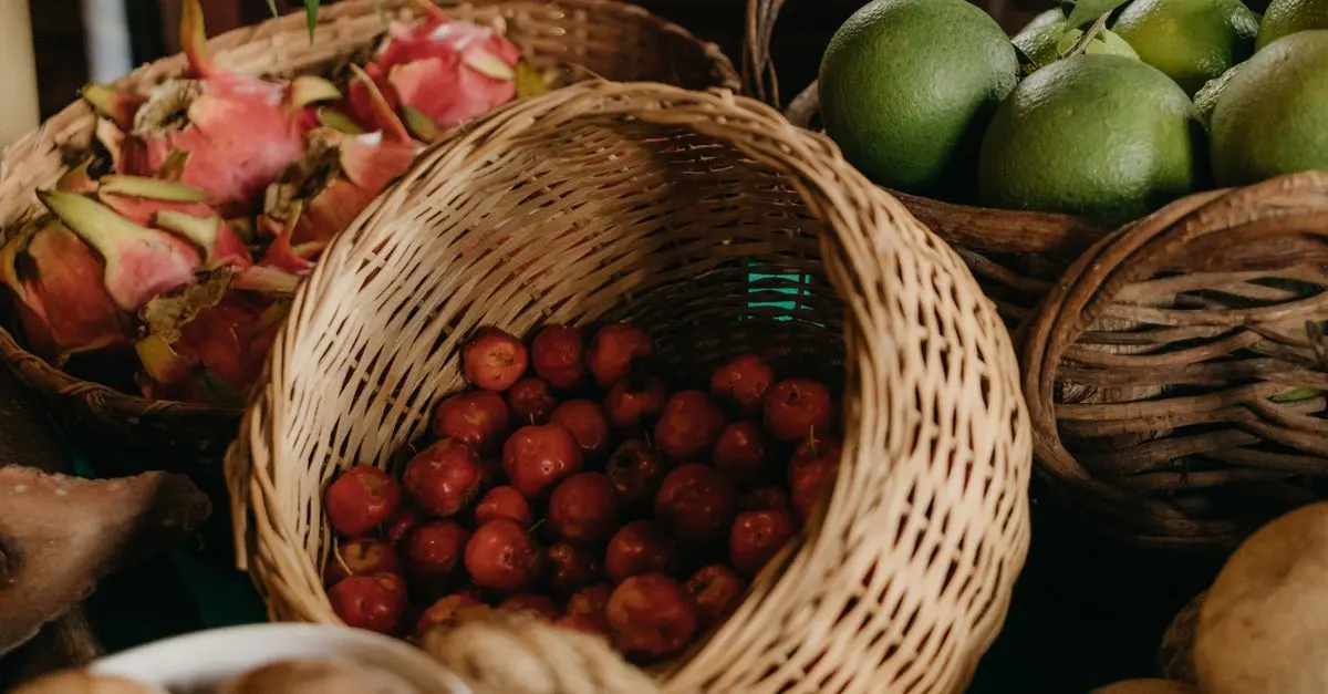 Pourquoi Choisir un Panier de Fruits Local et de Saison ?